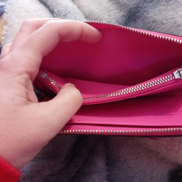 Coach Iphone wristlet - Picture 3 of 5